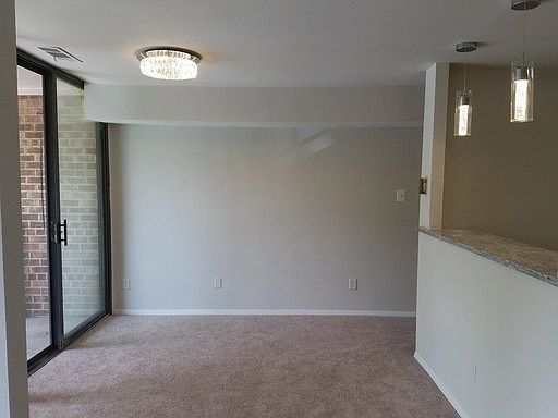 4th image of 491 N Armistead St APT 301