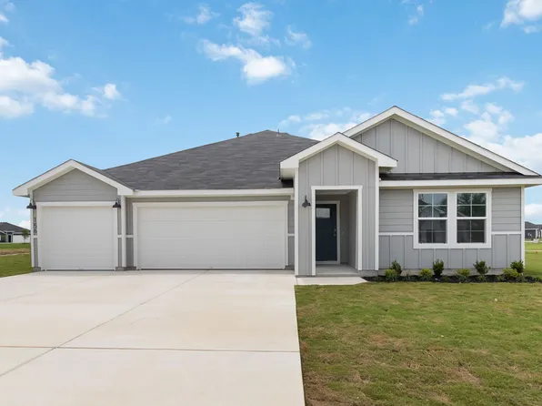 156 Great Northern Dr, Cedar Creek, TX 78612