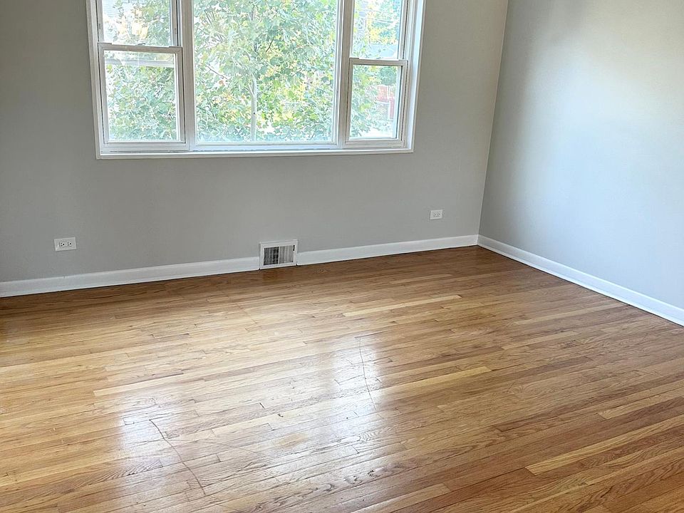1st image of 2802 W Hollywood Ave