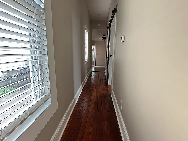 948 Samuel St — Photo 5
