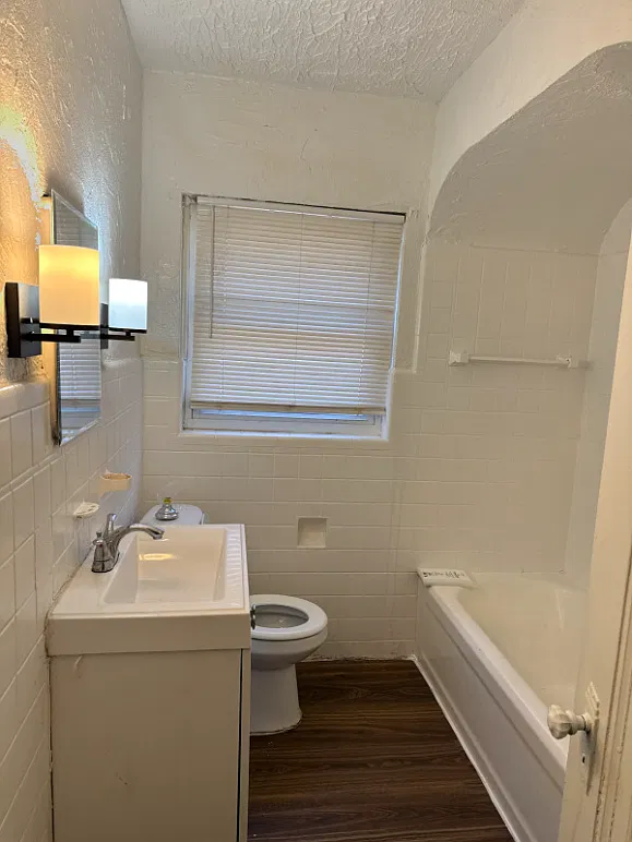 2 bed, $1,150 — Photo 3