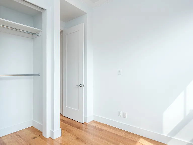 260 Washington Ave #D1 — Photo 7