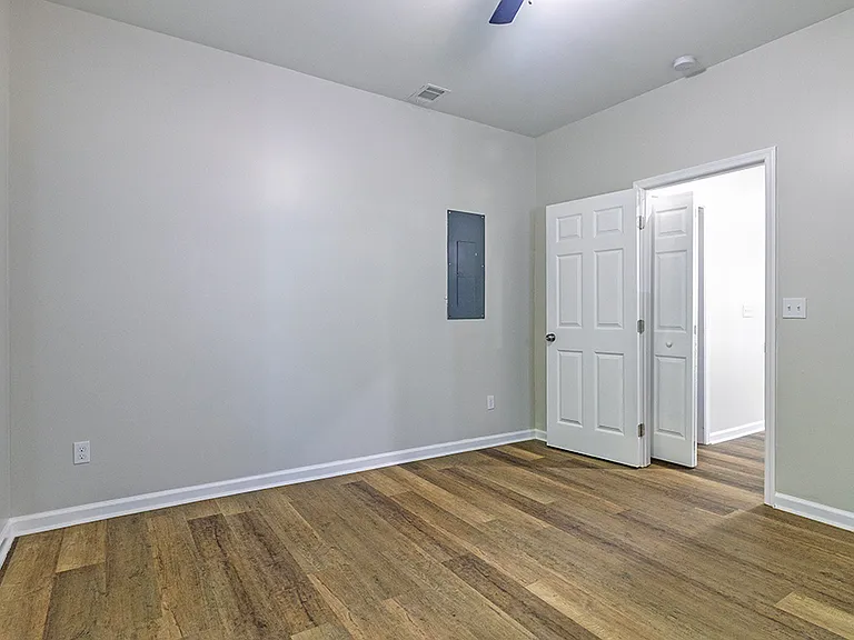 2065 Freeman St — Photo 15
