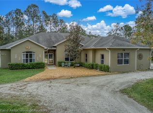 31 Rising R Rd, Lake Placid, FL 33852