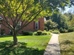 129 Lampeter Ct, Exton, PA 19341