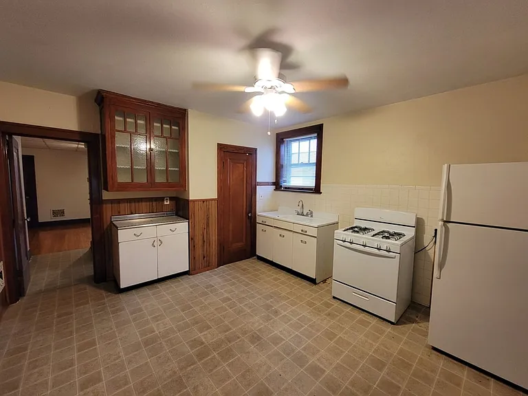 6230-6232 Columbia Ave. — Photo 11