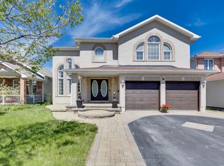 38 Penrith St, Ottawa, ON K2W1E5