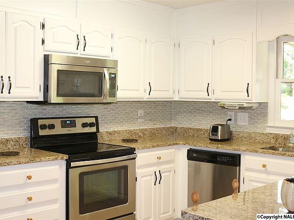 4th image of 14921 Clovercrest Dr SE