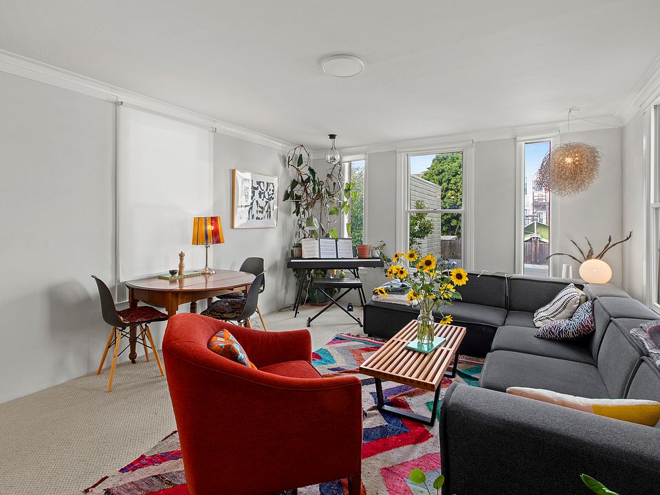 1st image of 32A Landers St