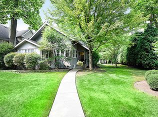 1139 Asbury Ave, Winnetka, IL 60093