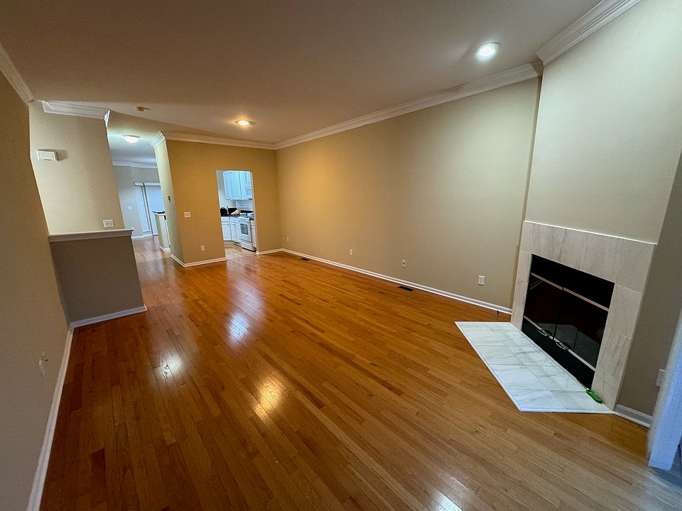 1st image of 42480 Corlina Dr
