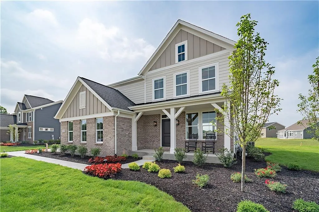 1365 Graham Ct photo 1