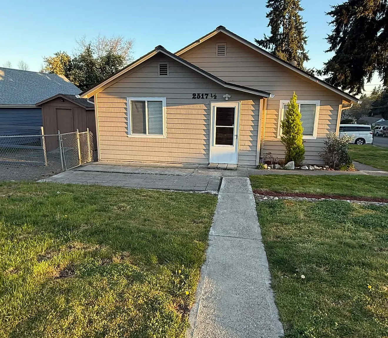 3 bed, 1400 sqft, $2,650 — Photo 1