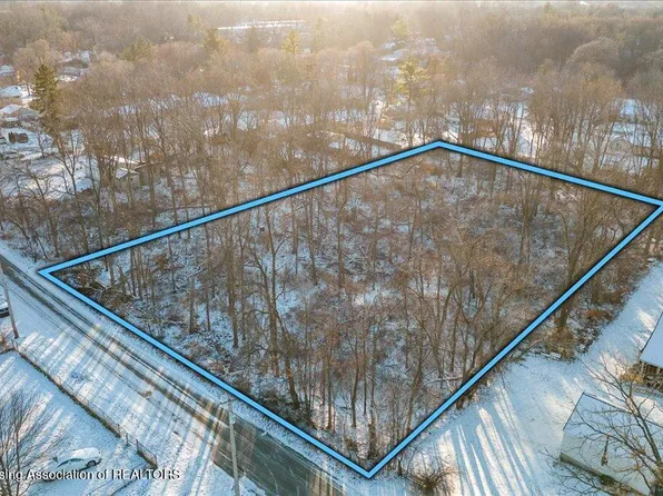 Walker St, Lansing, MI 48906