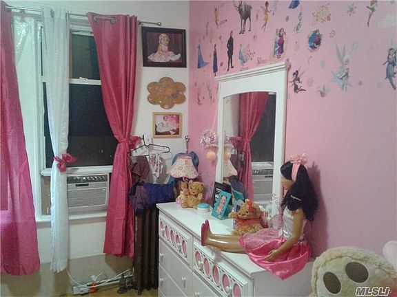 5th image of 8611 102nd St