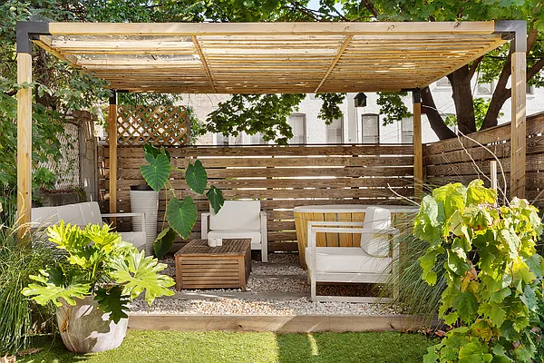 Sold by Compass | media 24