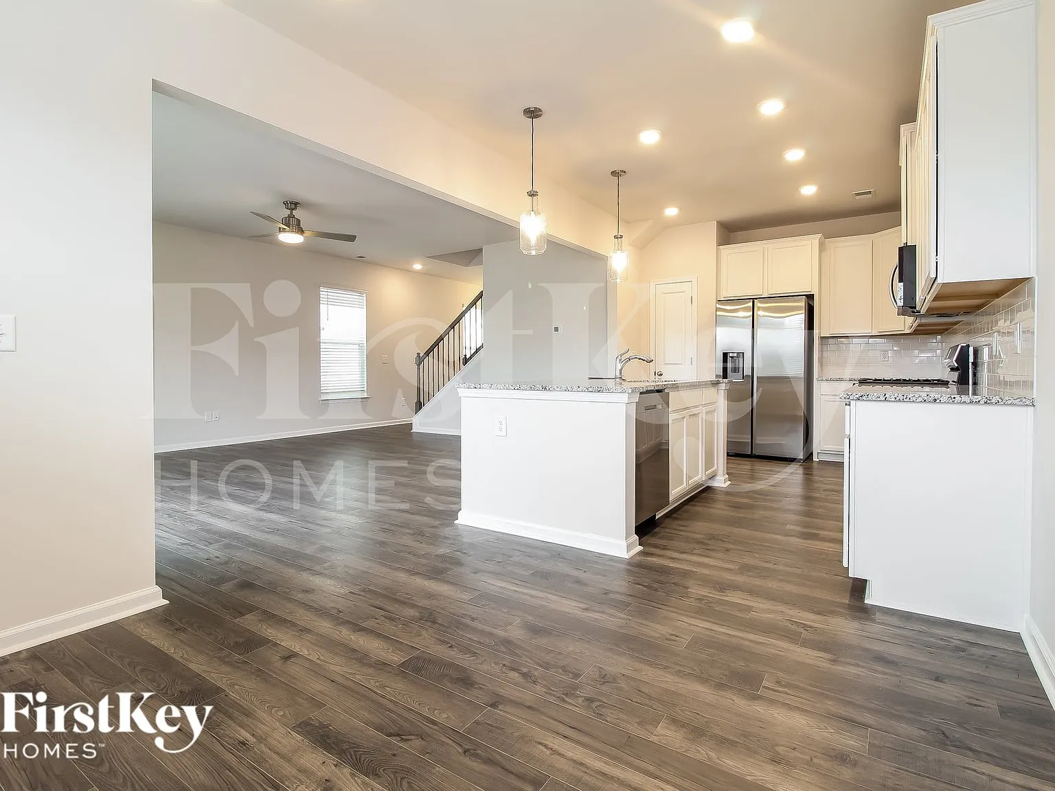 3 bed, 2.0 bath, 1854 sqft, $2,170 — Photo 4