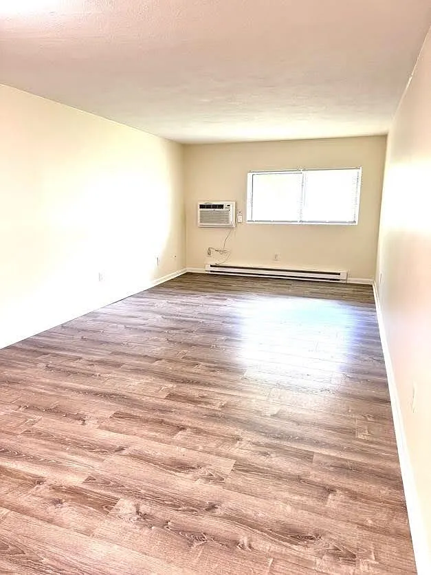 1 bed, $1,700 — Photo 4
