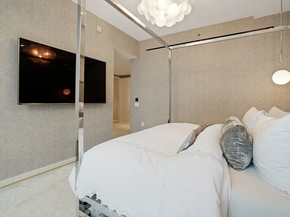 1 West End Avenue image 11 of 16