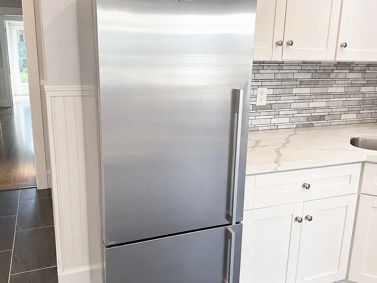 733 Florida St — Photo 32