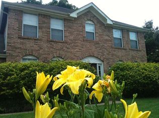 1814 Smizer Mill Rd, Fenton, MO 63026