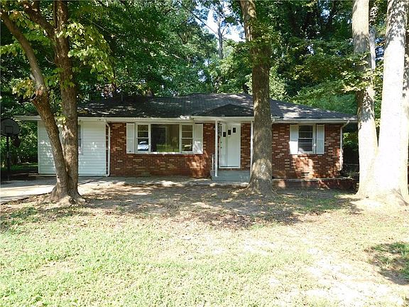 2nd image of 578 Boyds Dr SE