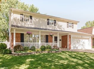 1318 N Walnut Ave, Arlington Heights, IL