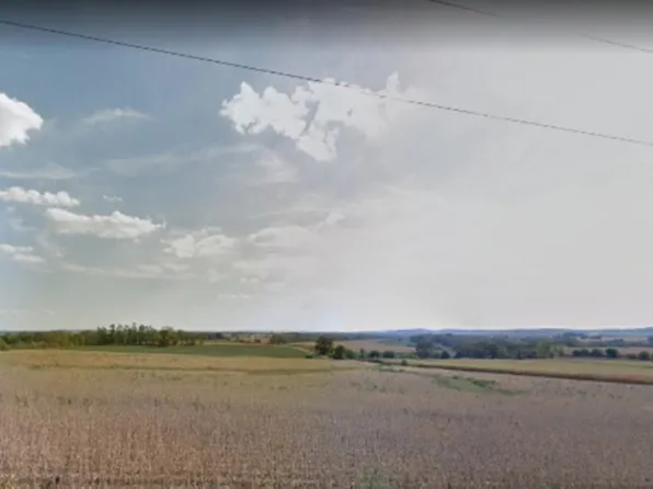 E Mount Sumner Rd, Apple River, IL 61001