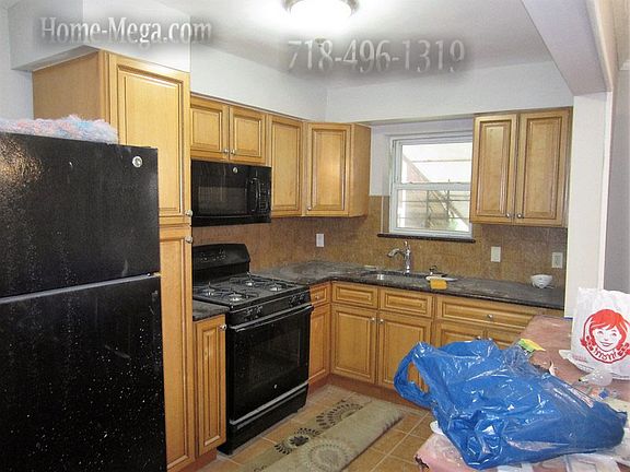 4th image of 225-96 Murdock Ave