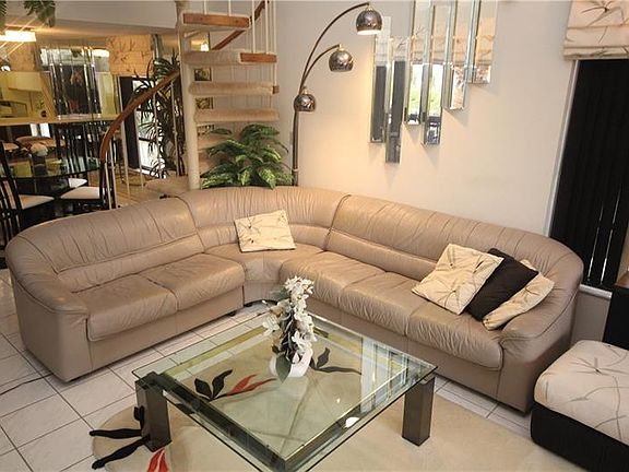 3rd image of 1229 Dockside Pl #206