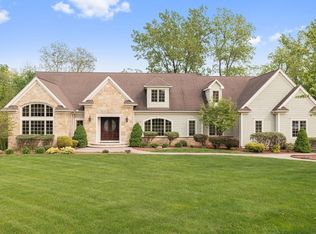 203 Hannoush Dr, West Springfield, MA 01089