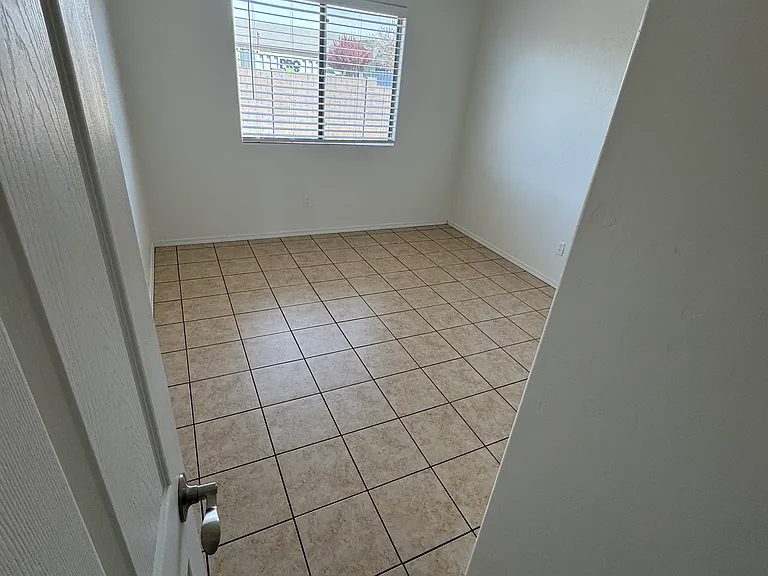 8440 E Greg Ct #B — Photo 12