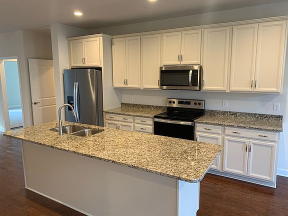 5th image of 285 Hamilton Ave