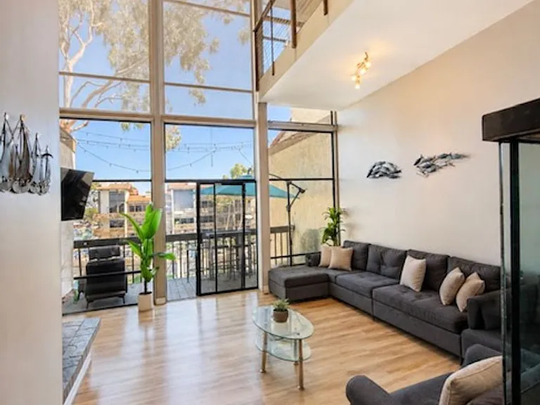 7334 Marina Pacifica Dr N — Photo 6