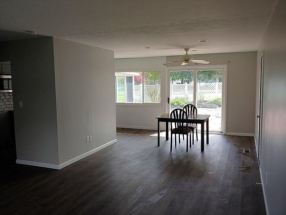 4th image of 6151 Cumberland Ct