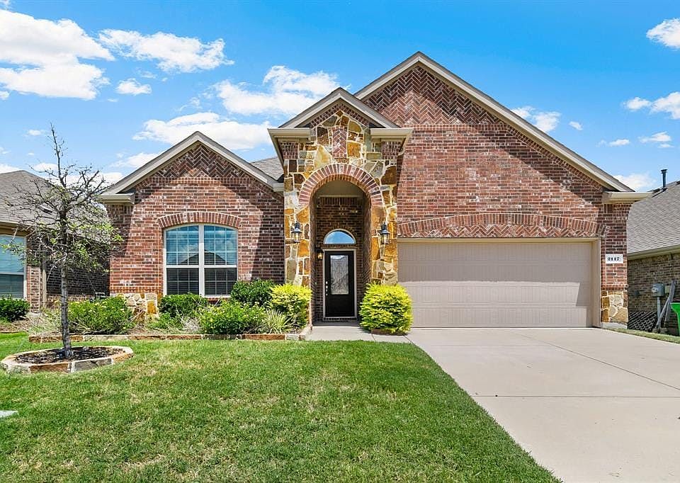 1st image of 2117 Lake Cliff Dr
