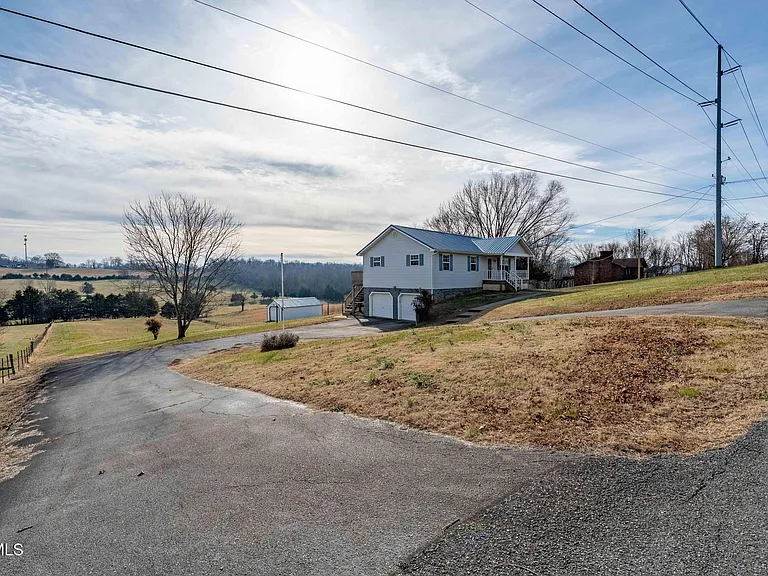 133 Paynetown Rd — Photo 45
