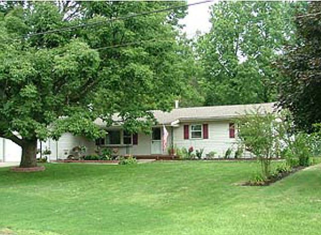 1st image of 2327 Kentwood Dr
