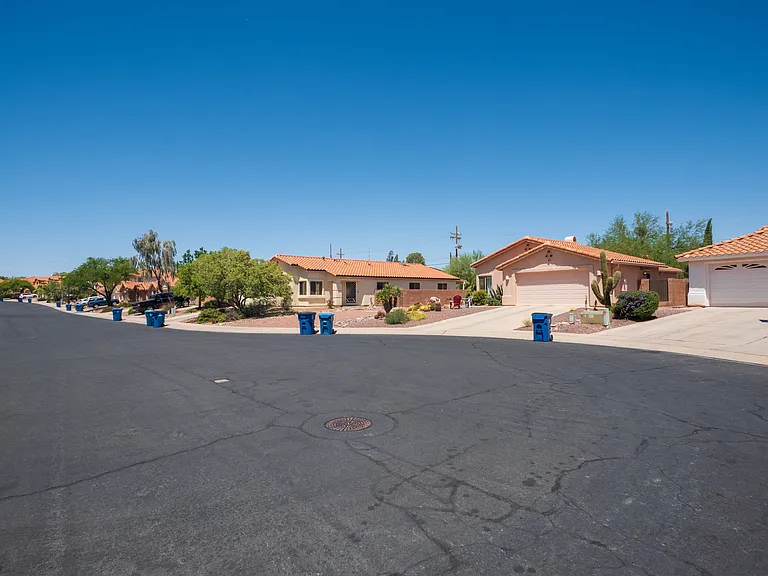458 W Paseo Rio Grande — Photo 21