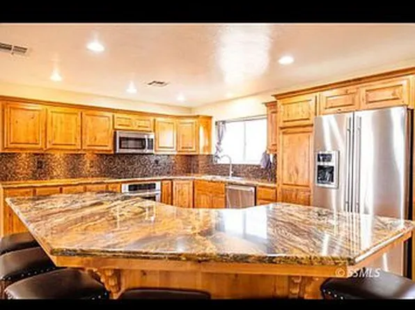 6922 Three Pines Canyon Rd, Inyokern, CA 93527