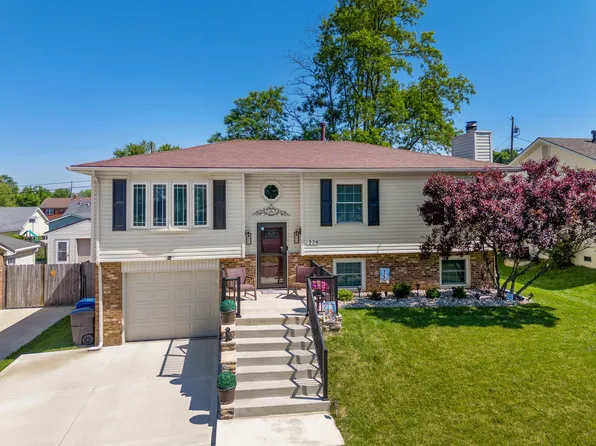 228 Holiday Rd, Winchester, KY 40391