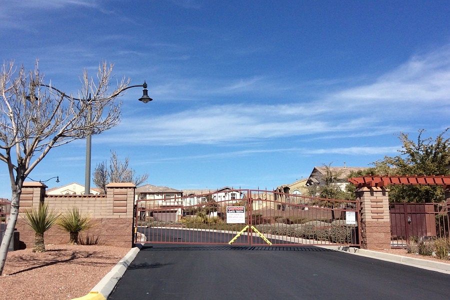 1st image of 10643 Pennant Ave