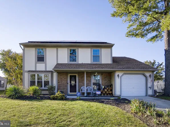 11 Chandler Ln, Voorhees, NJ 08043