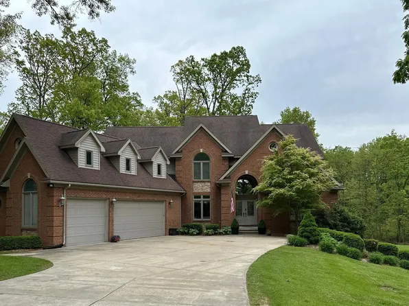 4181 Pavilion Ct, Fenton, MI 48430