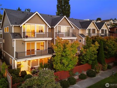6526 A 42nd Avenue SW, Seattle, WA, 98136