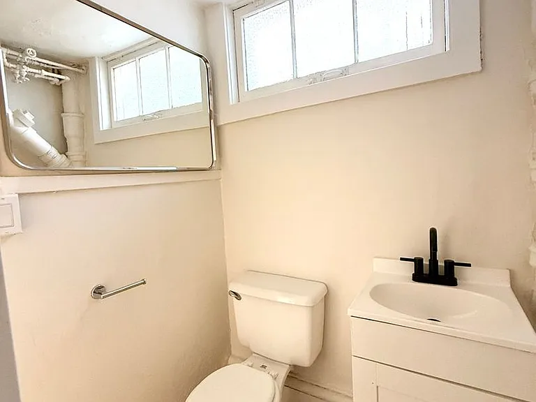 37 Green St — Photo 8