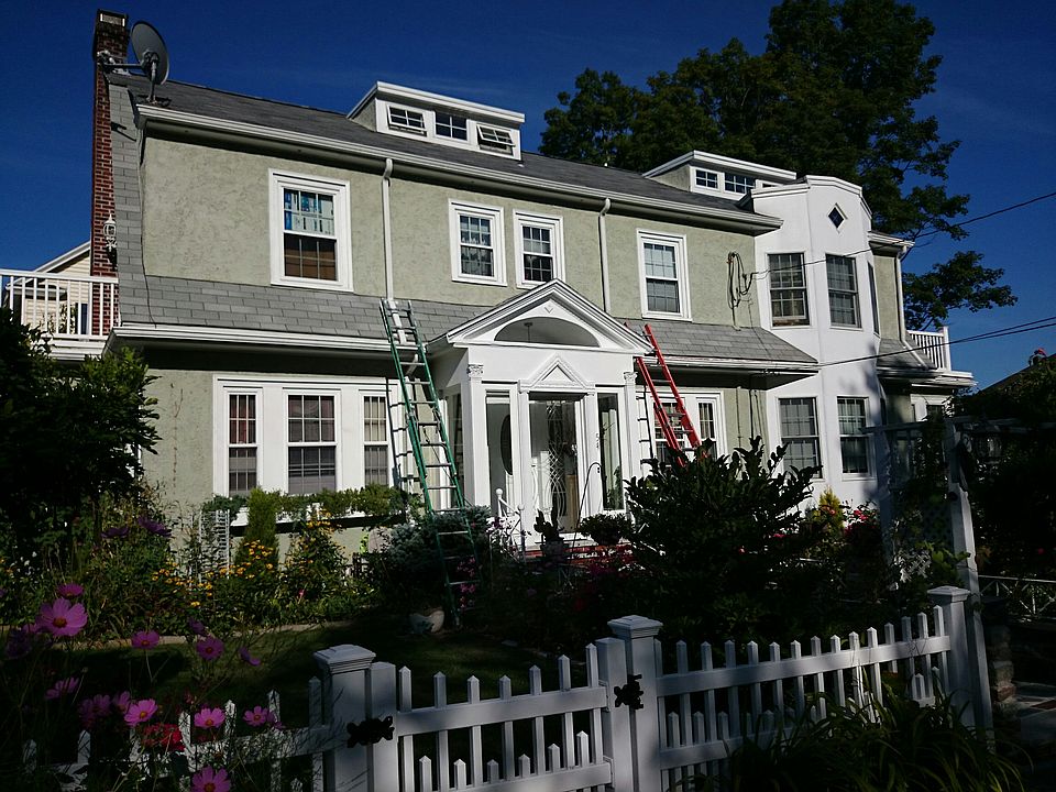 2nd image of 54 Parklawn Rd
