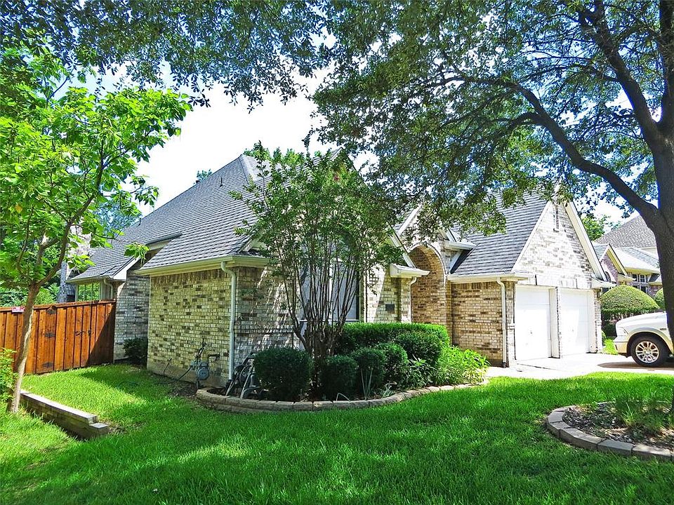 1st image of 6768 Burr Oak Dr