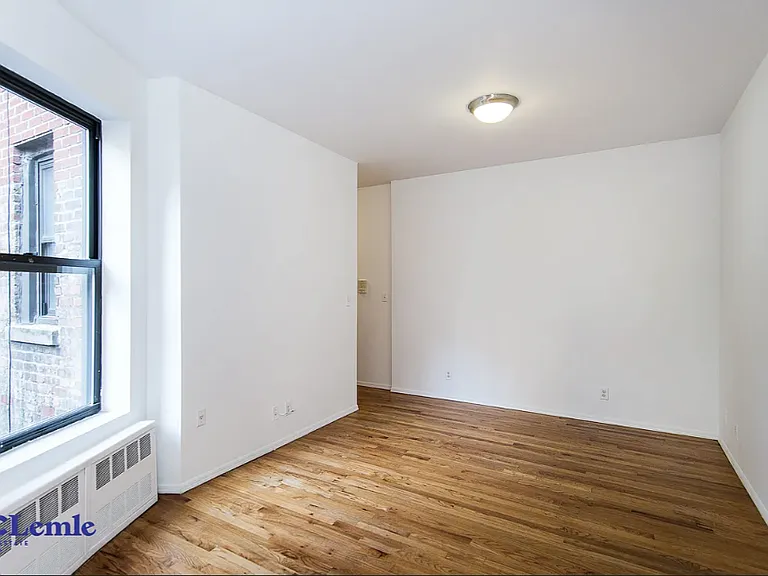 1324 Lexington Ave #6D — Photo 6