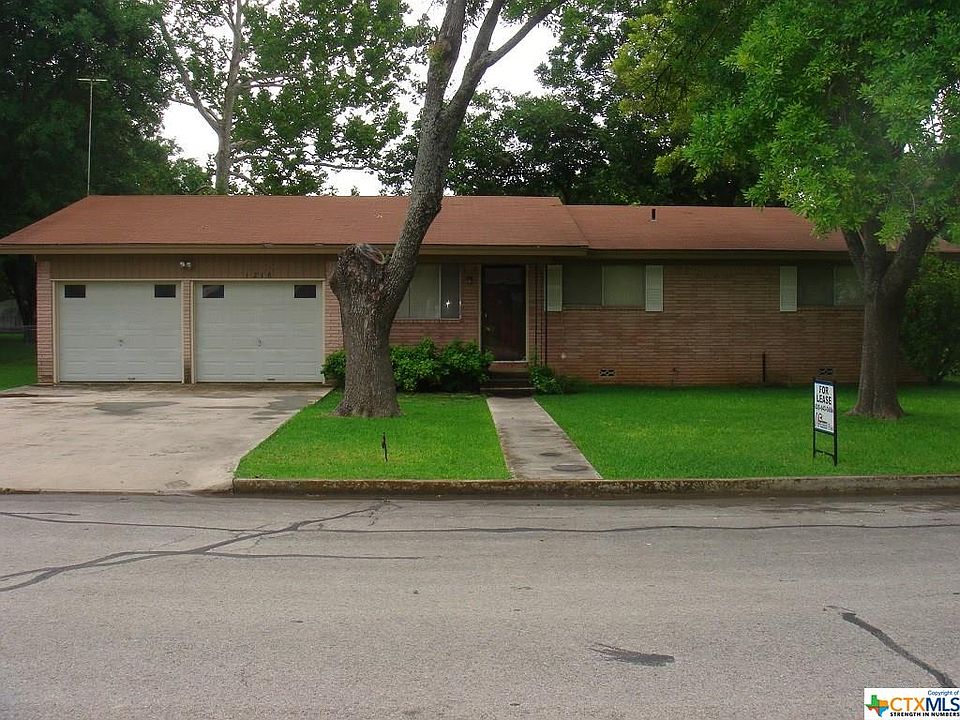 1st image of 1216 Rivercrest Dr
